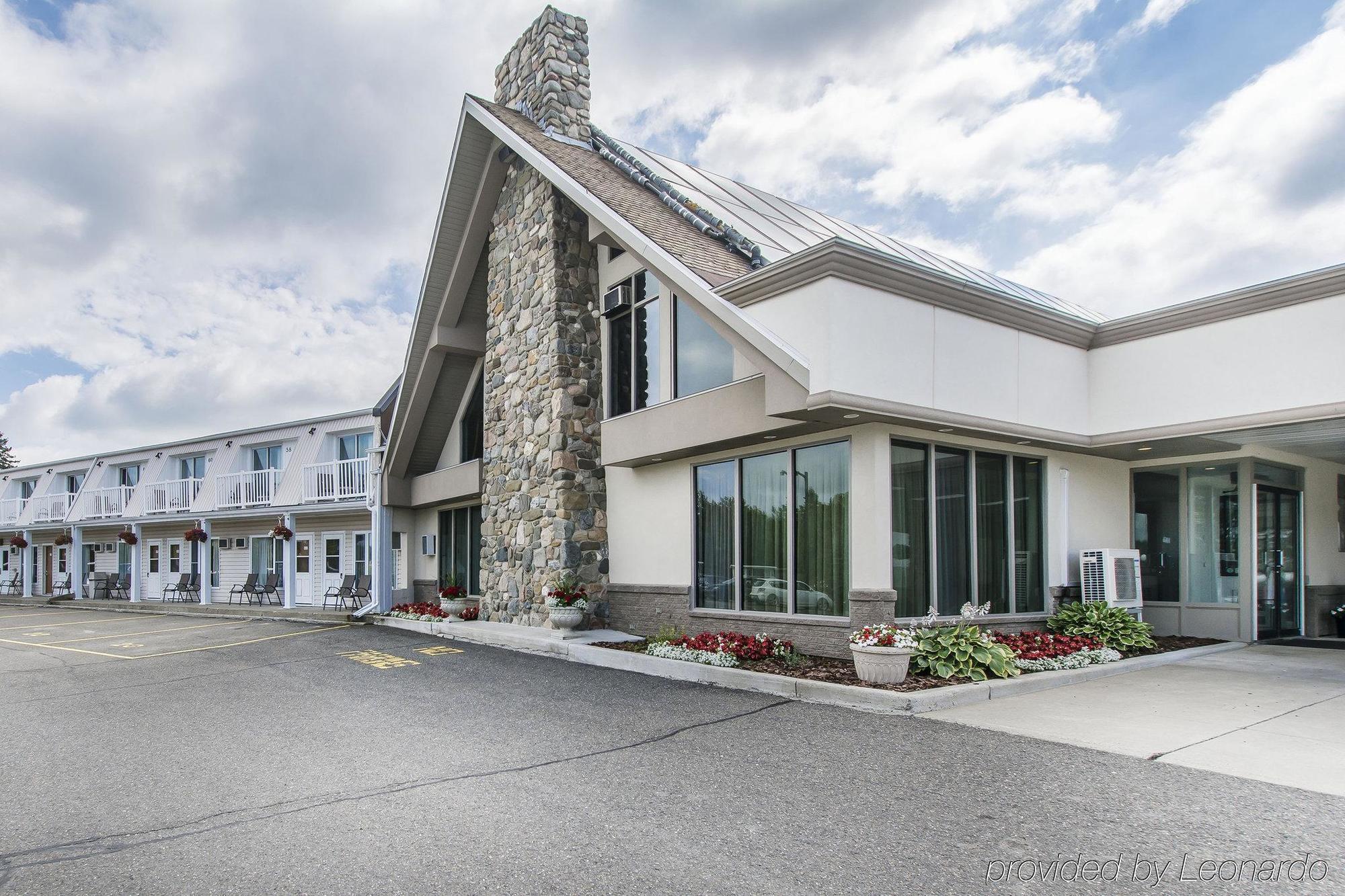 Rodeway Inn Grand Falls Bagian luar foto